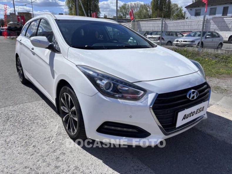 Hyundai i40 - hlavní foto