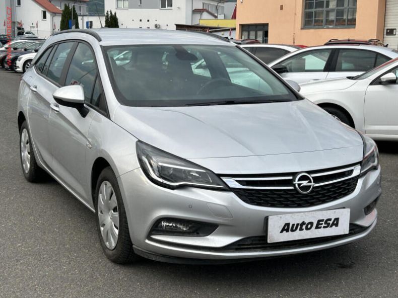 Opel Astra - hlavní fotka inzerátu