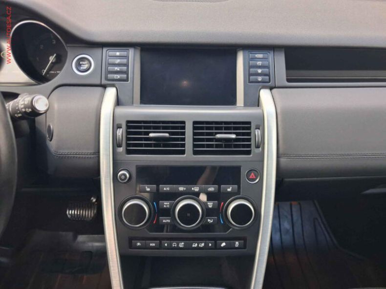 Land Rover Discovery - hlavní fotka