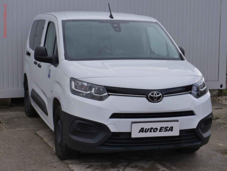 Toyota ProAce City Verso - hlavní foto