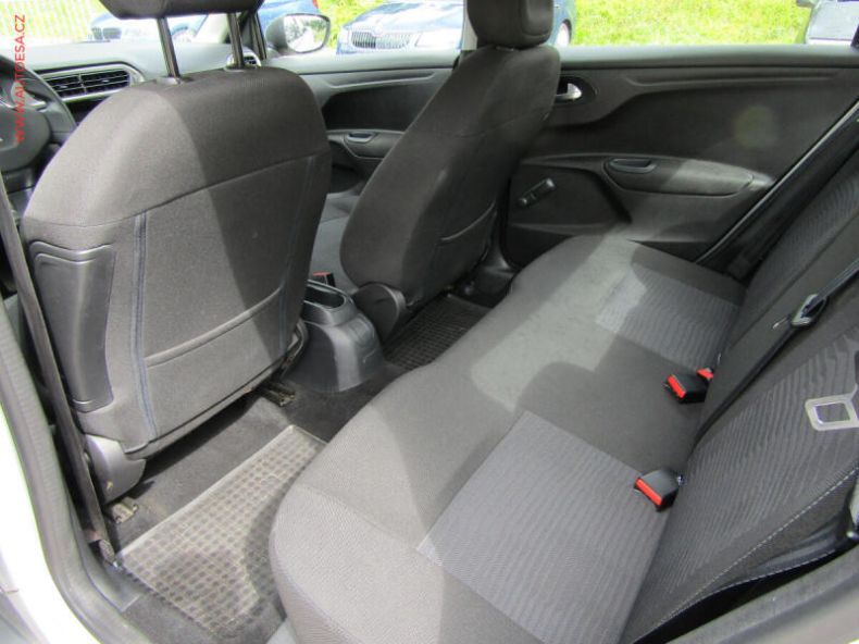 Peugeot 301 - hlavní fotka