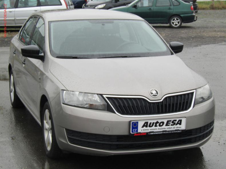Škoda Rapid - hlavní foto