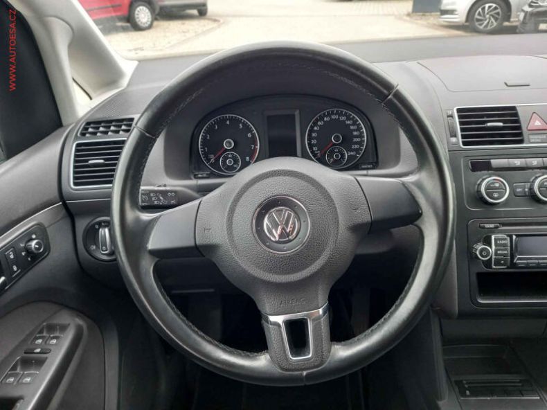 Volkswagen Touran - hlavní fotka