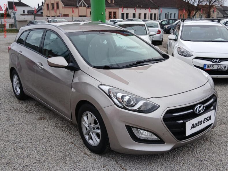 Hyundai i30 - hlavní fotka inzerátu