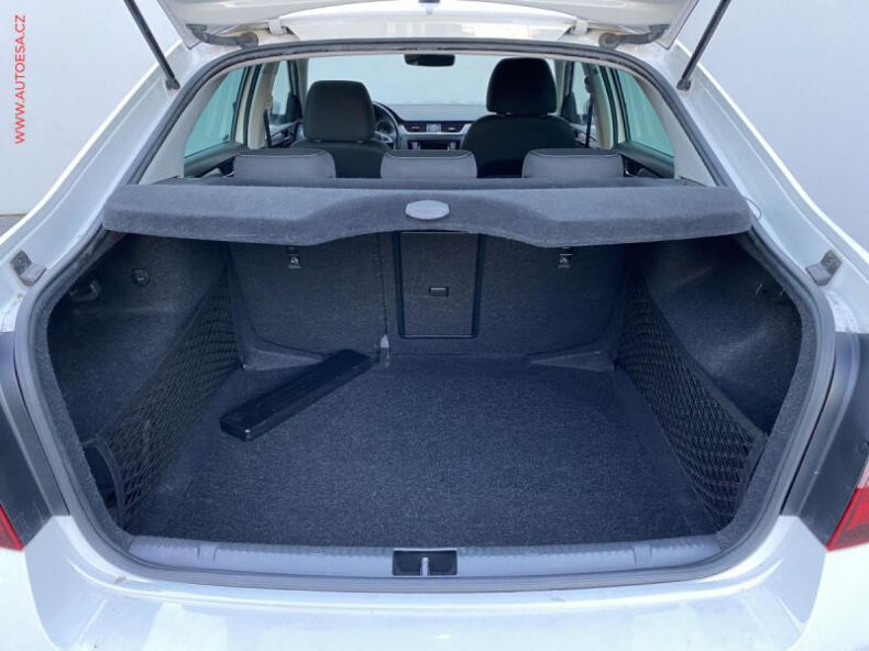 Škoda Rapid - hlavní fotka