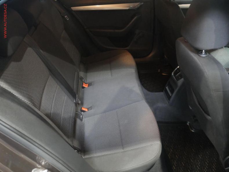 Škoda Octavia - hlavní fotka