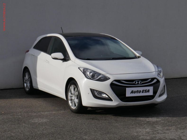 Hyundai i30 - hlavní foto