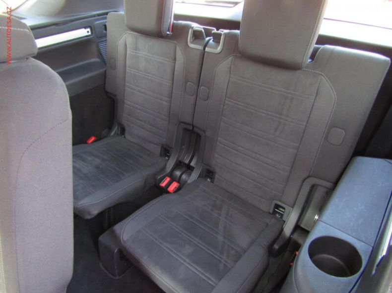 Volkswagen Touran - hlavní fotka