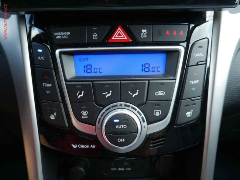 Hyundai i30 - hlavní fotka