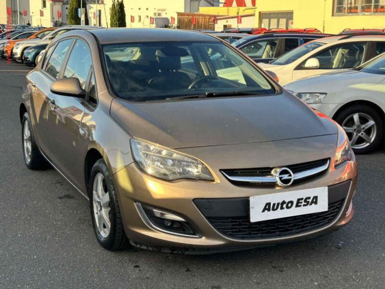 Opel Astra - hlavní fotka inzerátu
