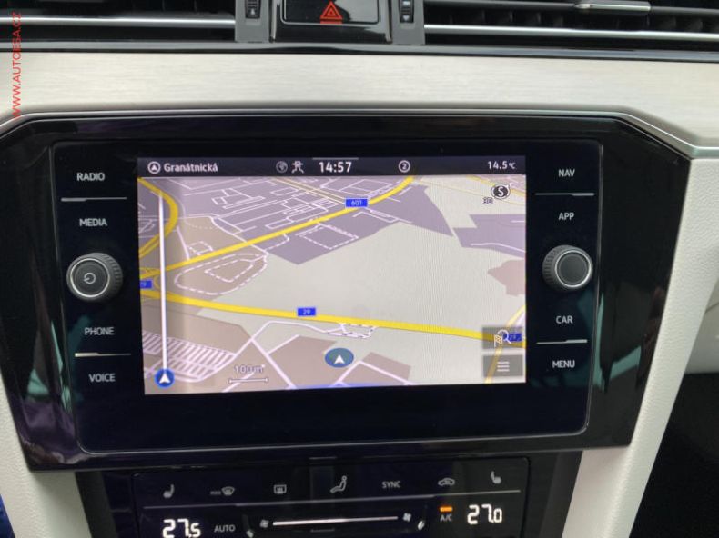 Volkswagen Passat - hlavní fotka