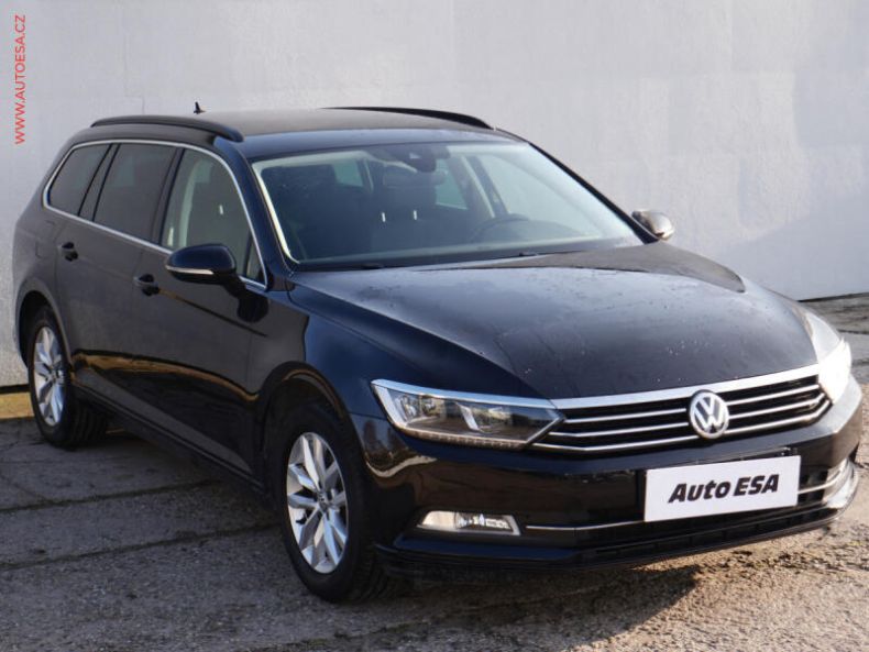 Volkswagen Passat - hlavní foto