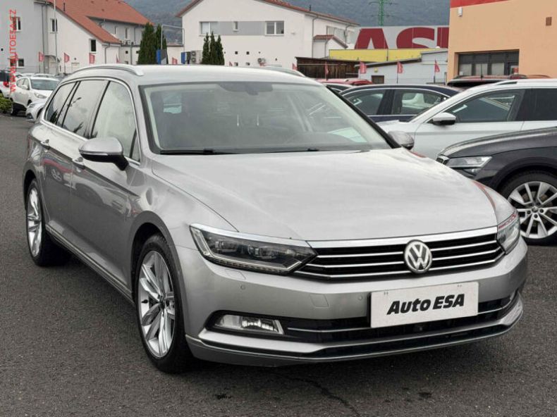 Volkswagen Passat - hlavní foto
