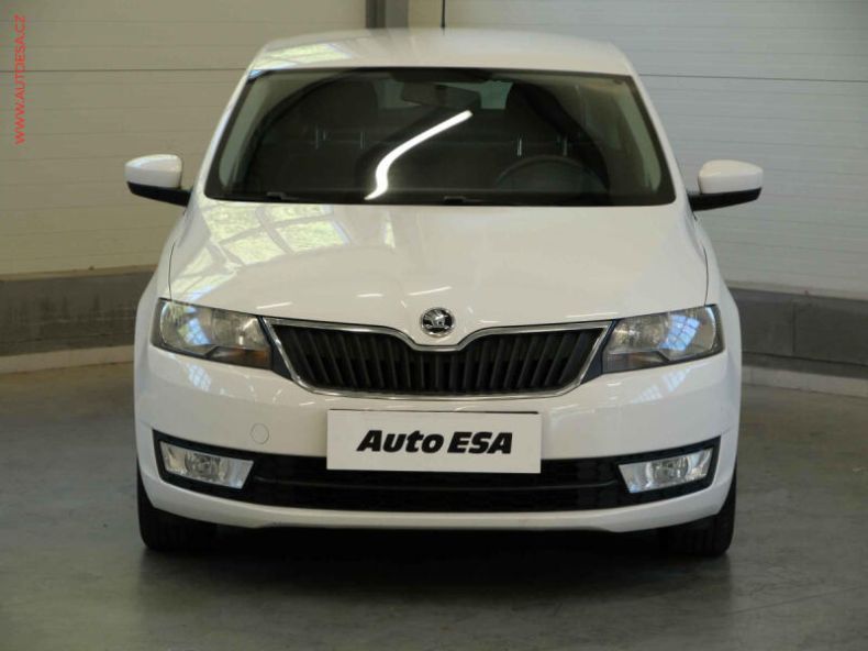 Škoda Rapid - hlavní fotka