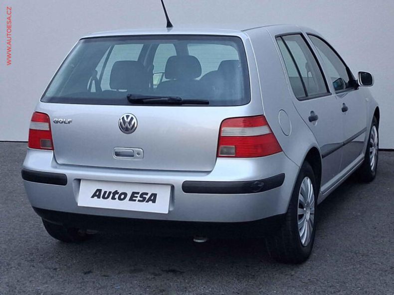 Volkswagen Golf - hlavní fotka inzerátu