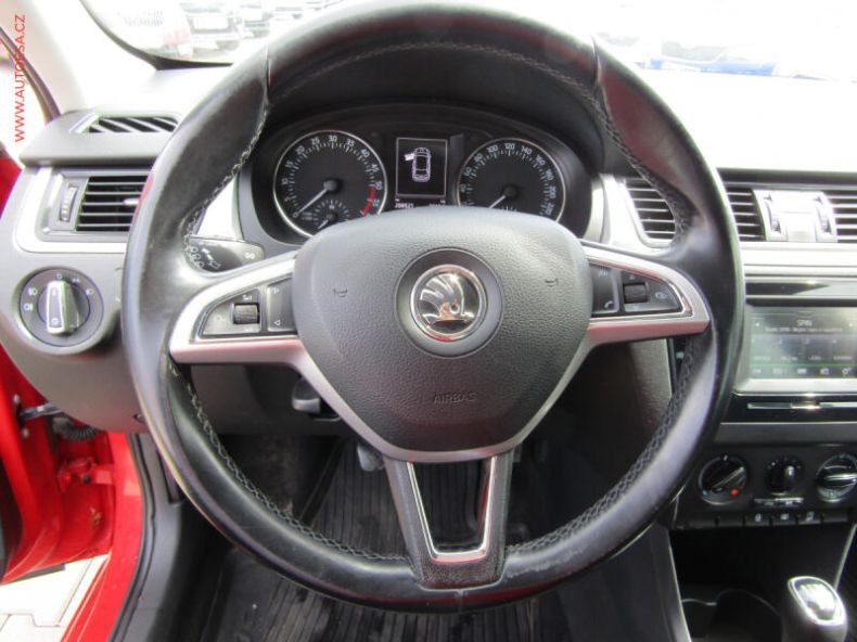Škoda Rapid - hlavní fotka