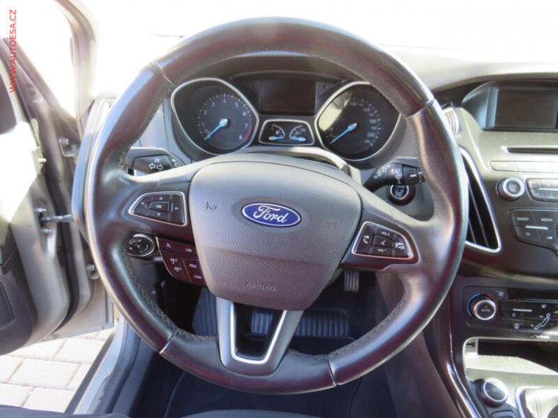 Ford Focus - hlavní fotka