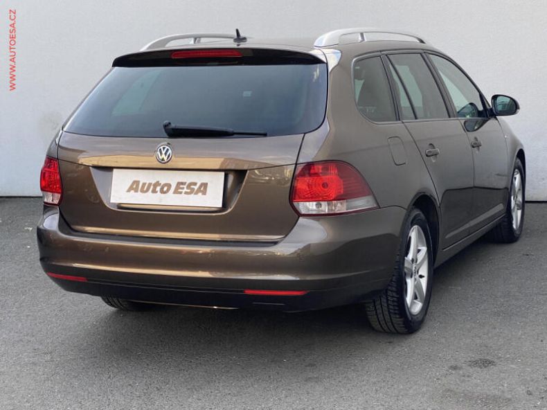 Volkswagen Golf - hlavní fotka