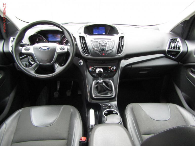 Ford Kuga - hlavní fotka