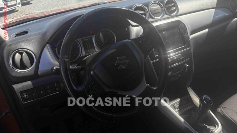 Suzuki Vitara - hlavní fotka