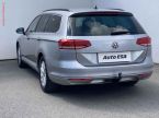 Volkswagen Passat - fotka číslo 5