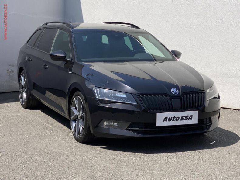 Škoda Superb - hlavní foto