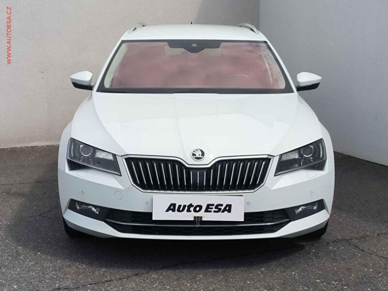 Škoda Superb - hlavní fotka