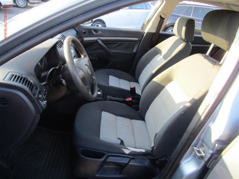 Škoda Octavia - hlavní fotka