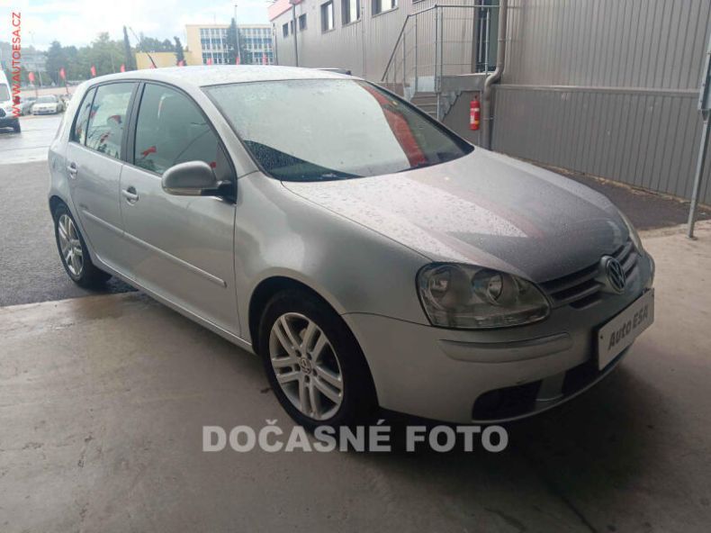 Volkswagen Golf - hlavní fotka inzerátu