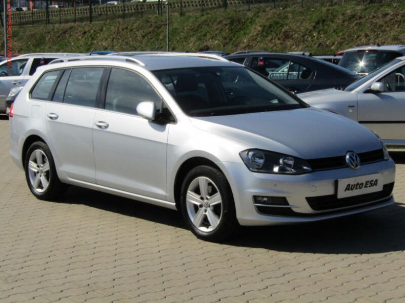 Volkswagen Golf - hlavní foto