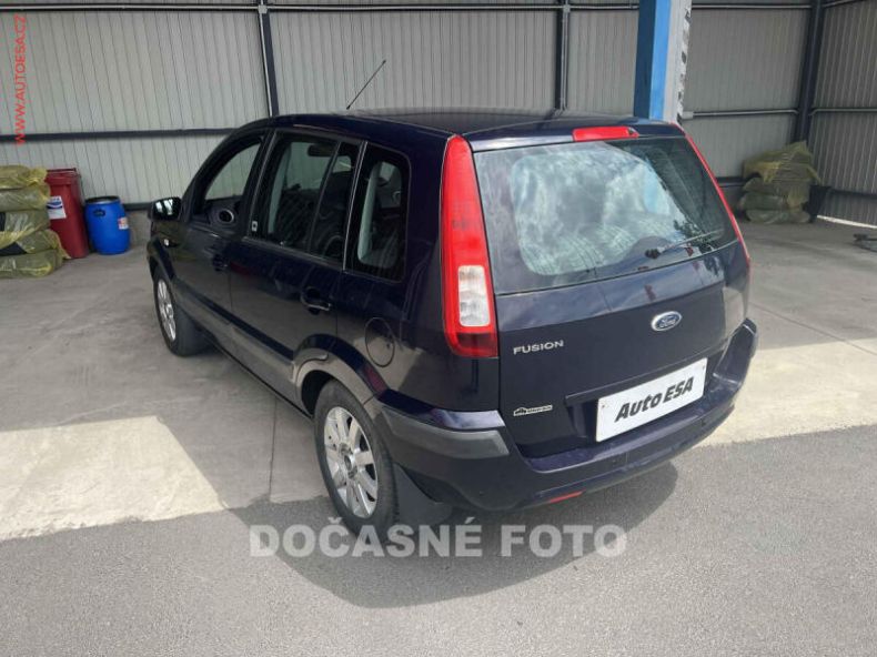 Ford Fusion - hlavní fotka