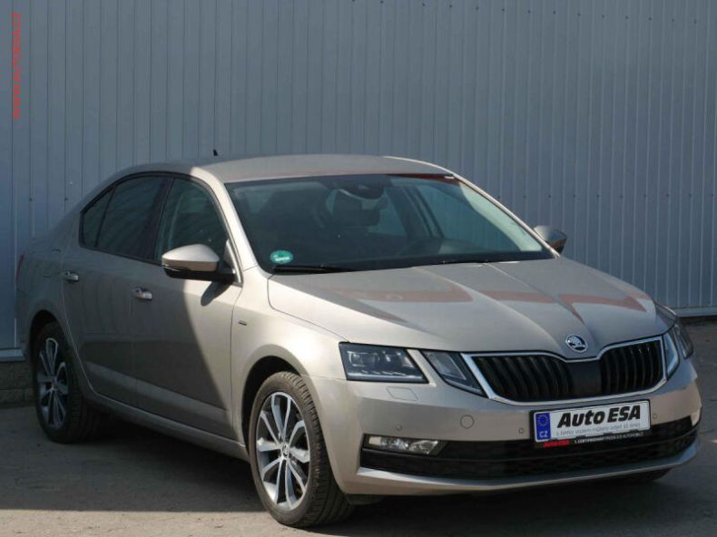Škoda Octavia - hlavní fotka