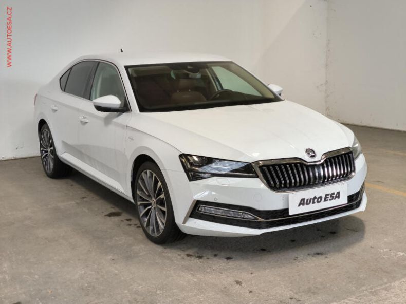 Škoda Superb - hlavní fotka