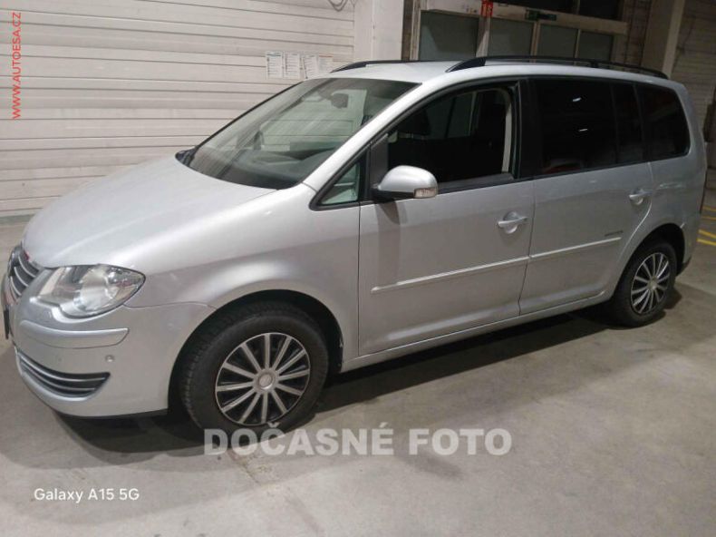 Volkswagen Touran - hlavní foto