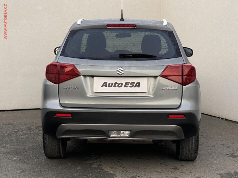Suzuki Vitara - hlavní fotka