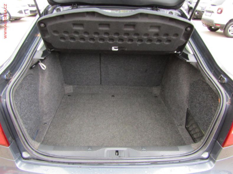 Škoda Octavia - hlavní fotka