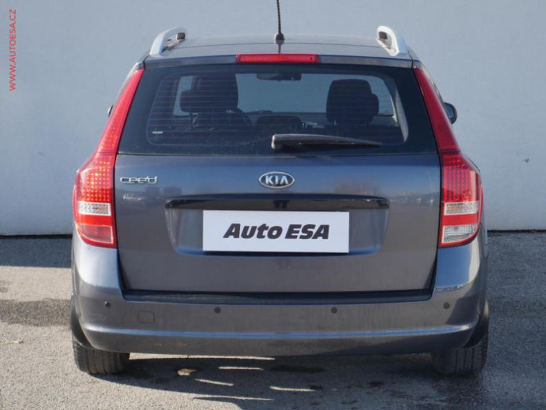 Kia Cee'd - hlavní fotka