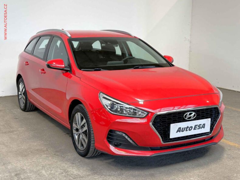 Hyundai i30 - hlavní foto