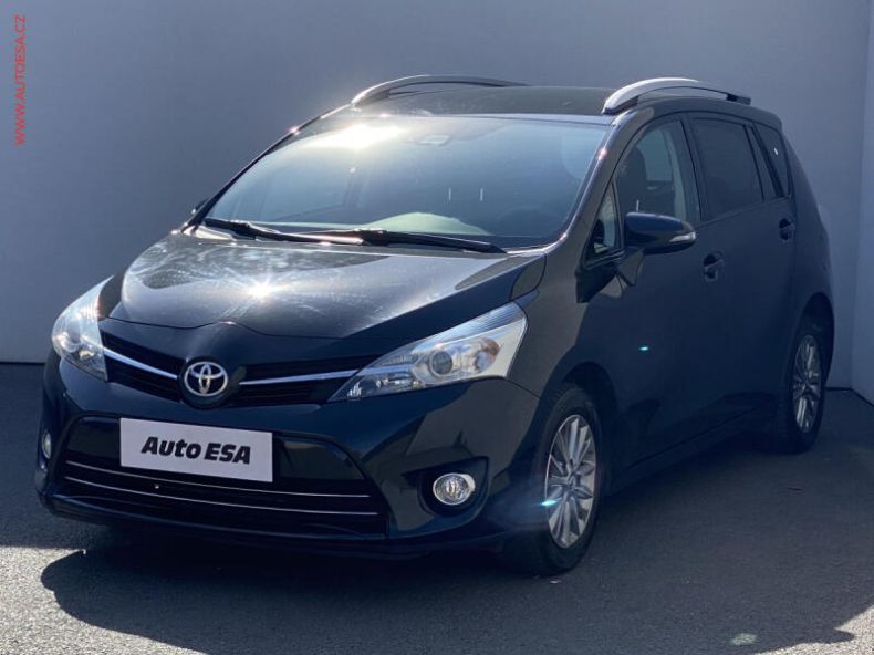 Toyota Verso - hlavní fotka
