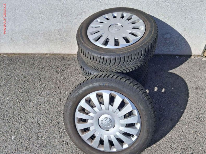 Škoda Octavia - hlavní fotka