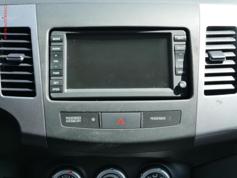 Citroën C-Crosser - hlavní fotka