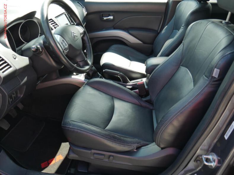 Citroën C-Crosser - hlavní fotka