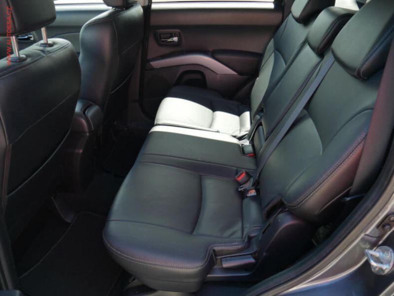 Citroën C-Crosser - hlavní fotka