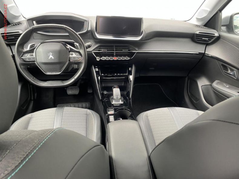 Peugeot 208 - hlavní fotka