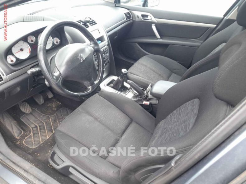 Peugeot 407 - hlavní fotka