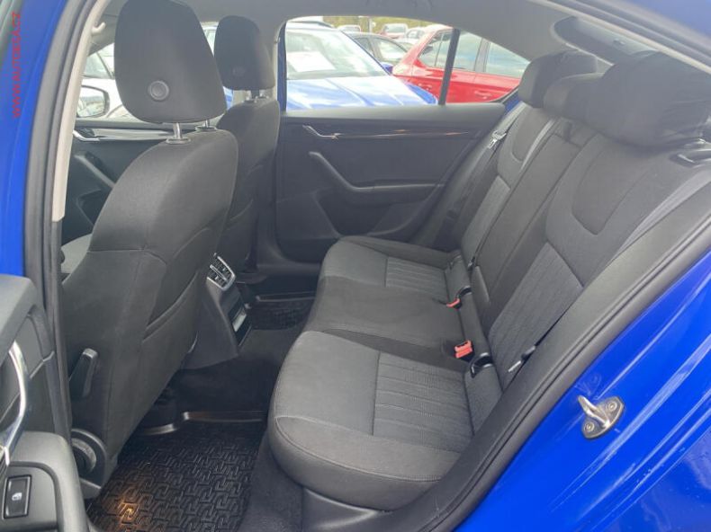 Škoda Octavia - hlavní fotka