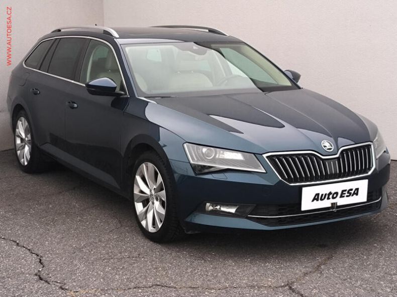 Škoda Superb - hlavní foto