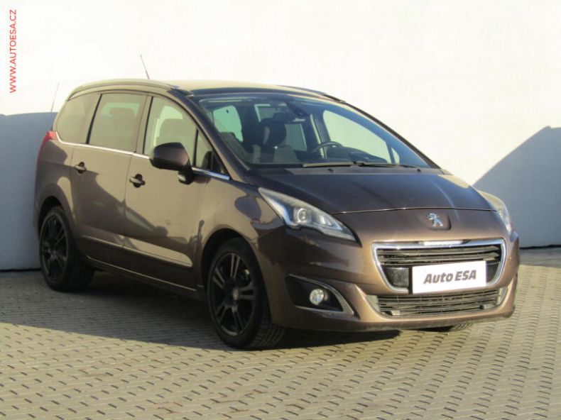 Peugeot 5008 - hlavní foto