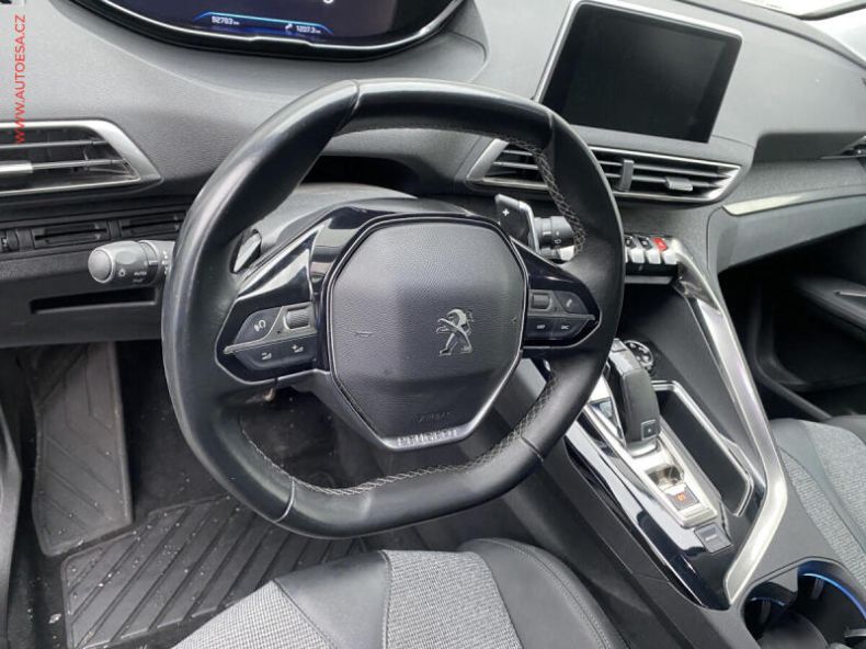 Peugeot 3008 - hlavní fotka