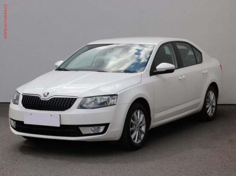 Škoda Octavia - hlavní fotka